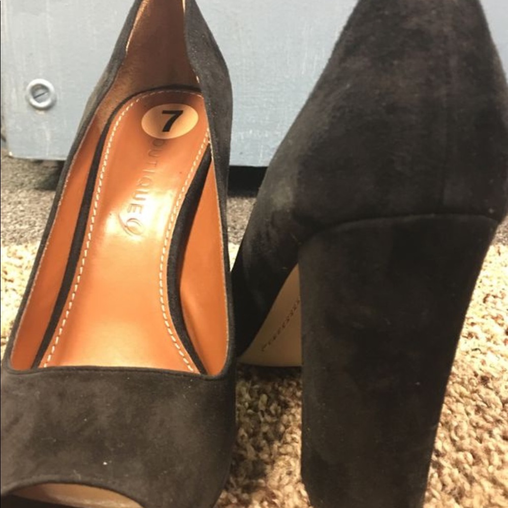 Black thick heel